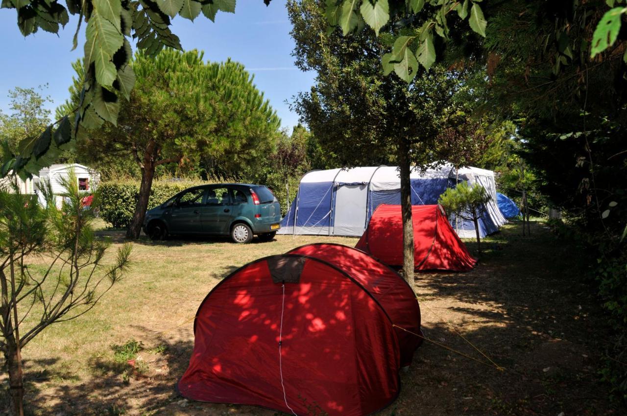 Camping Le Beaulieu Puilboreau Extérieur photo